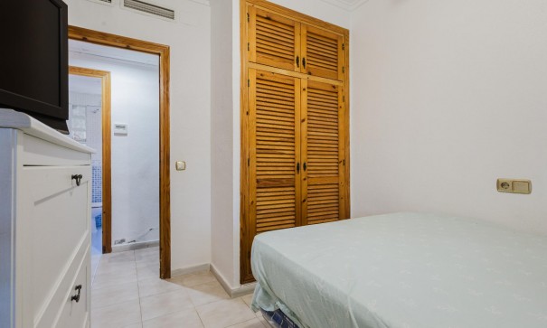 Resale - Wohnung Appartement -
Torrevieja