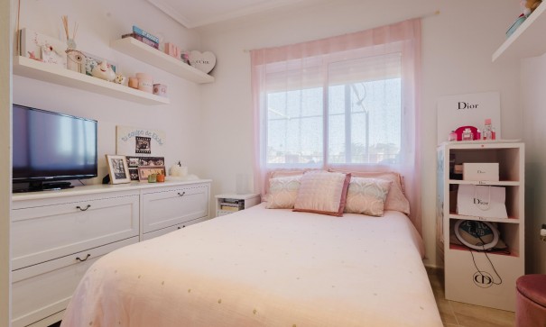 Resale - Wohnung Appartement -
Torrevieja
