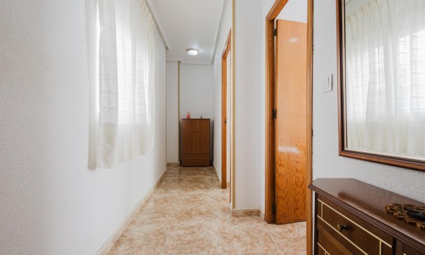 Herverkoop - Apartement Flat -
Torrevieja