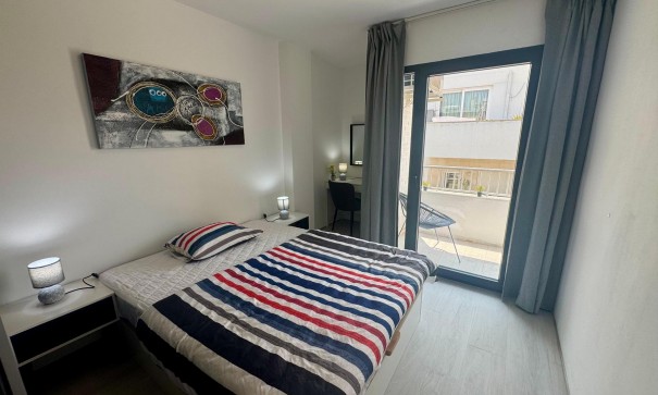 Resale - Wohnung Appartement -
Torrevieja