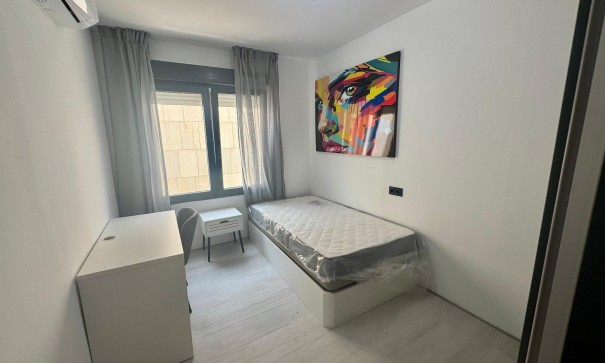 Resale - Wohnung Appartement -
Torrevieja