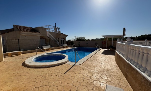 Sale - Detached Villa -
Algorfa - Montemar