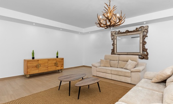 Venta - Chalet Independiente -
San Miguel de Salinas - San Miguel Salinas