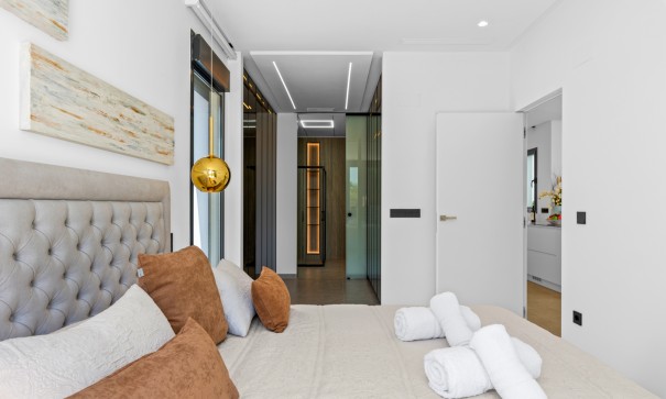 Venta - Chalet Independiente -
El Campello - El Amerador