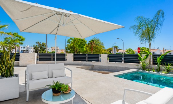 Venta - Chalet Independiente -
El Campello - El Amerador