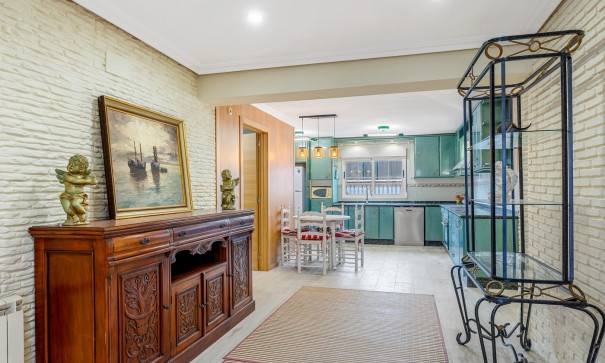 Sale - Villa -
Torrevieja