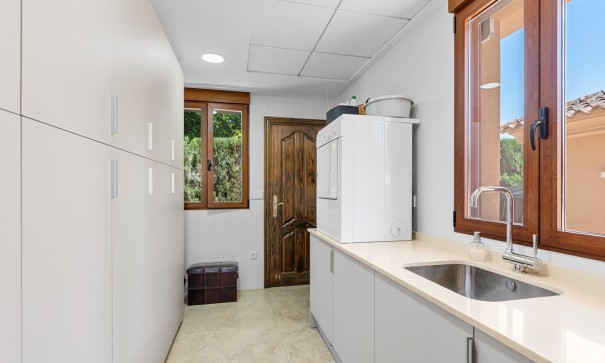 Sprzedaż - Willa wolnostojąca -
Elche - Elche/Elx