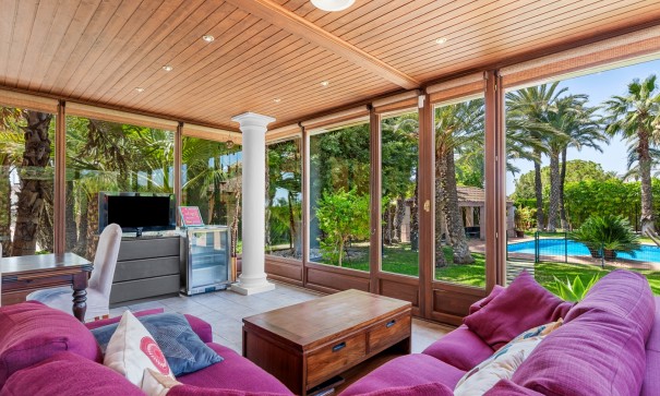 Sprzedaż - Willa wolnostojąca -
Elche - Elche/Elx