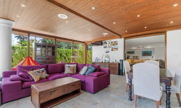 Sprzedaż - Willa wolnostojąca -
Elche - Elche/Elx