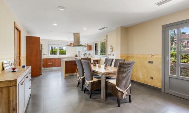 Sale - Detached Villa -
Elche - Elche/Elx