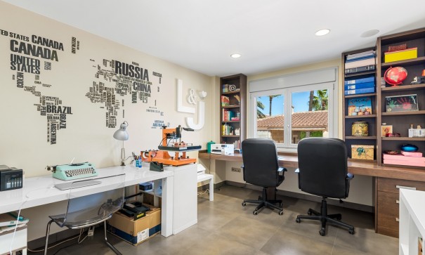 Sale - Detached Villa -
Elche - Elche/Elx