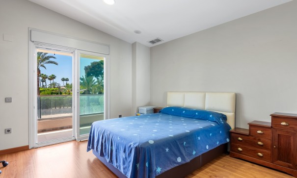 Sale - Detached Villa -
Elche - Elche/Elx