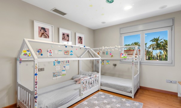 Sale - Detached Villa -
Elche - Elche/Elx