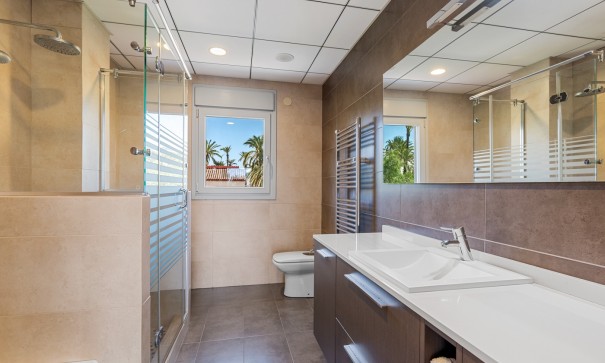 Sale - Detached Villa -
Elche - Elche/Elx