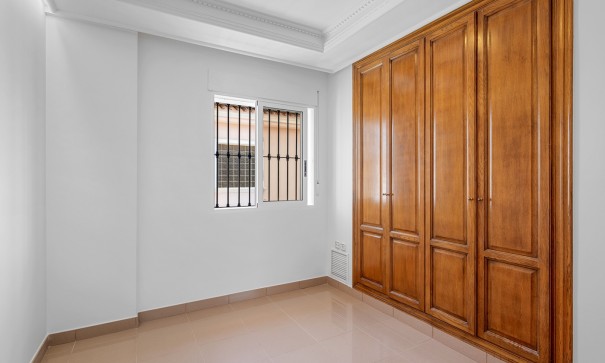 Videresalg - Fritliggende villa -
Torrevieja