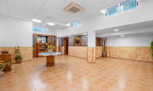 Videresalg - Fritliggende villa -
Torrevieja