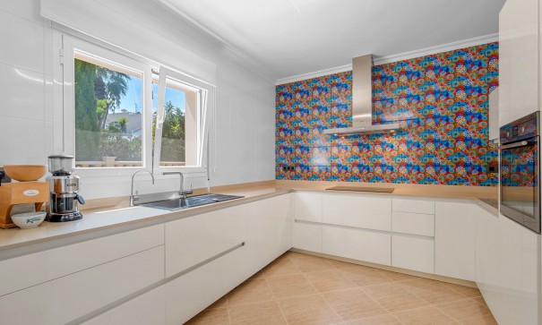 Sprzedaż - Willa wolnostojąca -
Benissa - Benisa