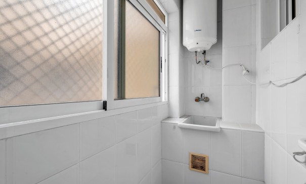 Revente - Appartement -
Torrevieja