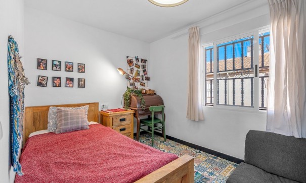 Sale - Town house -
Los Alcazares