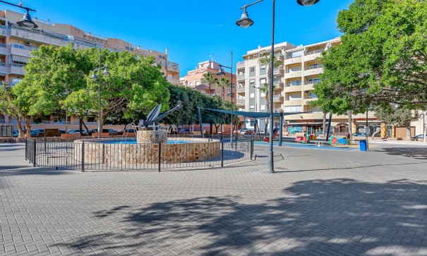 Revente - Appartement -
Torrevieja - Playa del Cura