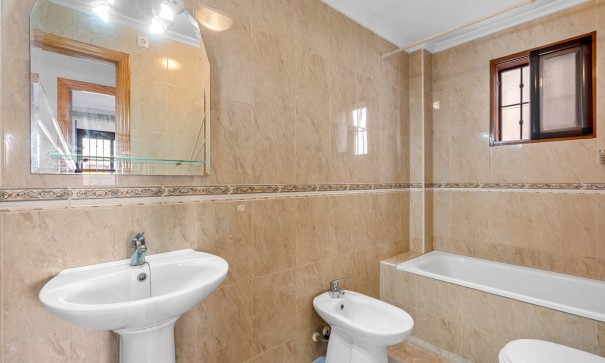 Videresalg - Lejlighed lejlighed -
Daya Vieja