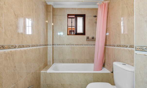 Videresalg - Lejlighed lejlighed -
Daya Vieja