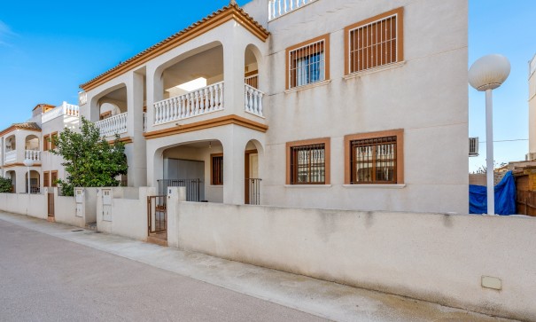 Videresalg - Lejlighed lejlighed -
Daya Vieja