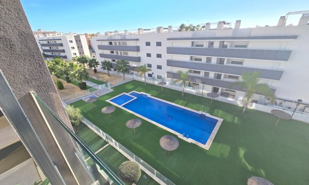 Revente - Appartement -
Orihuela Costa - Villamartín *