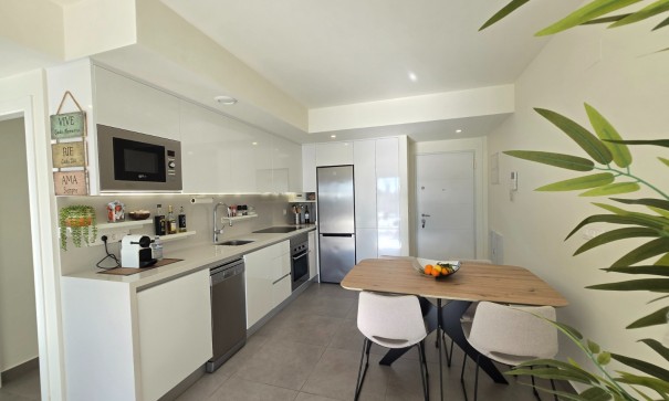 Revente - Appartement -
Orihuela Costa - Villamartín *