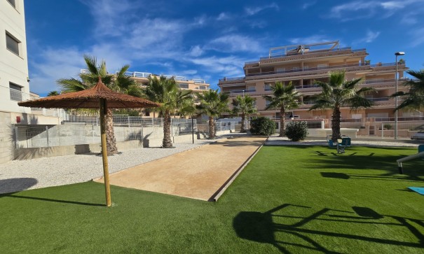 Revente - Appartement -
Orihuela Costa - Villamartín *