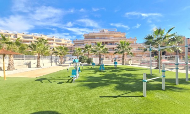 Revente - Appartement -
Orihuela Costa - Villamartín *