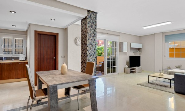 Revente - Appartement -
Cabo Roig