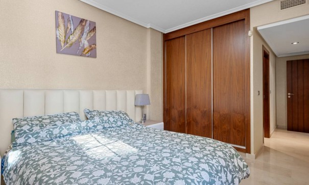 Revente - Appartement -
Cabo Roig