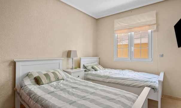 Revente - Appartement -
Cabo Roig