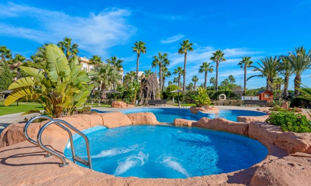 Revente - Appartement -
Cabo Roig