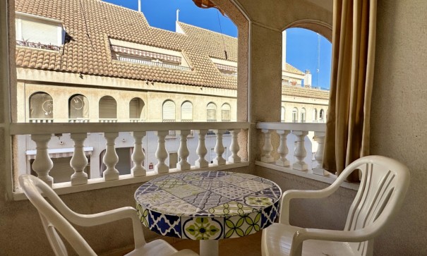 Resale - Wohnung Appartement -
Torrevieja