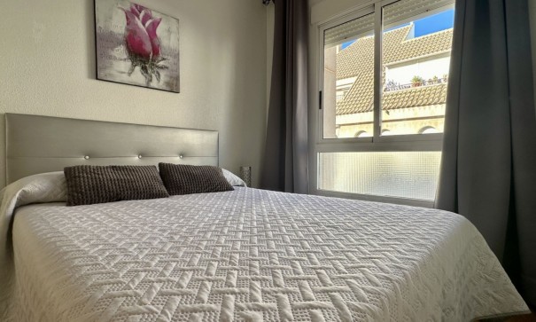 Resale - Wohnung Appartement -
Torrevieja