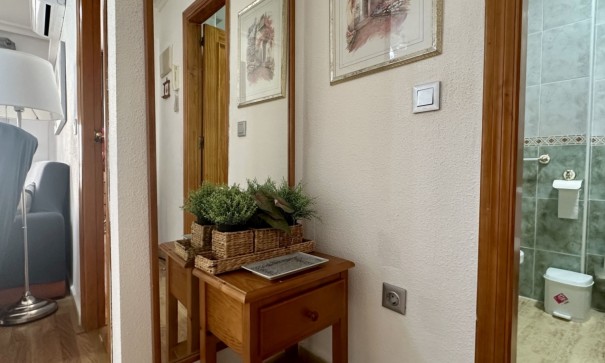 Resale - Wohnung Appartement -
Torrevieja