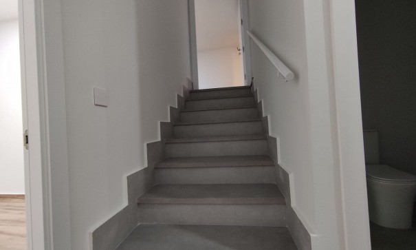 Venta - Casa de pueblo -
Petrer