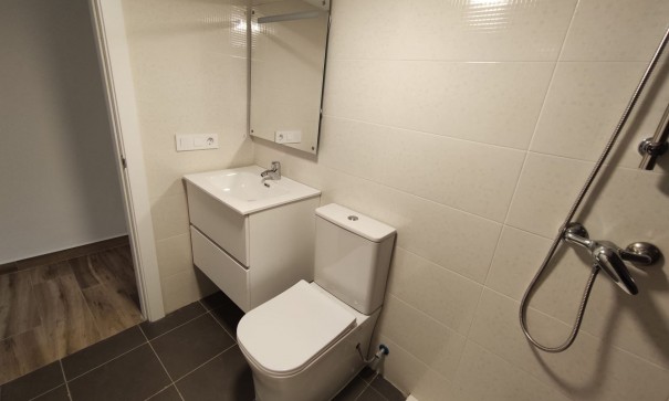 Venta - Casa de pueblo -
Petrer