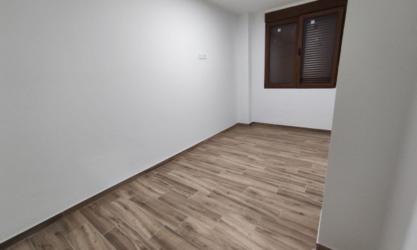 Resale - Stadthaus -
Petrer