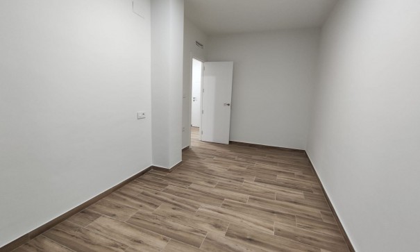 Resale - Stadthaus -
Petrer