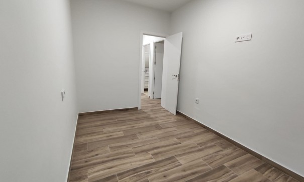 Resale - Stadthaus -
Petrer