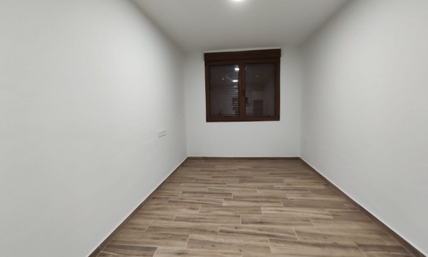 Resale - Stadthaus -
Petrer