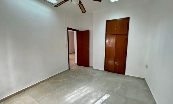 Videresalg - Lejlighed lejlighed -
Torrevieja - PLAYA LOS LOCOS