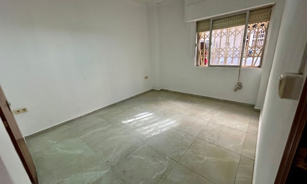 Videresalg - Lejlighed lejlighed -
Torrevieja - PLAYA LOS LOCOS