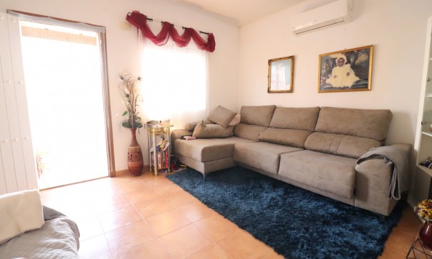Venta - Villa adosada -
Algorfa - Montebello