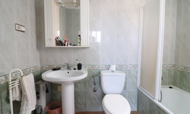 Venta - Villa adosada -
Algorfa - Montebello