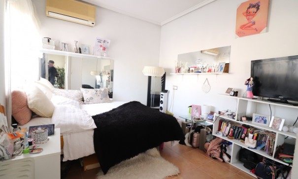 Venta - Villa adosada -
Algorfa - Montebello