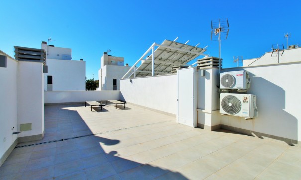 Venta - Casa de pueblo -
Pilar de la Horadada